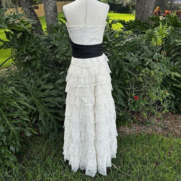 Vintage Ruffled Lace Formal Prom Dress Black Bow Tiered Prairie 3/4 Cottagecore - Picture 6 of 12